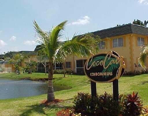 760 SE 2nd Ave, Unit D214 in Deerfield Beach, FL - Foto de edificio