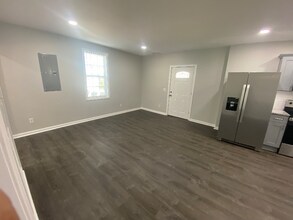 1301 Indianola St, Unit B in Bowling Green, KY - Building Photo - Building Photo