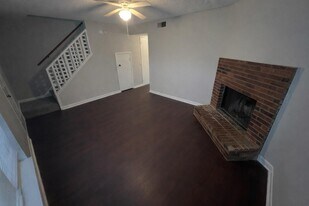 818 Netherlands Dr in Nashville, TN - Building Photo