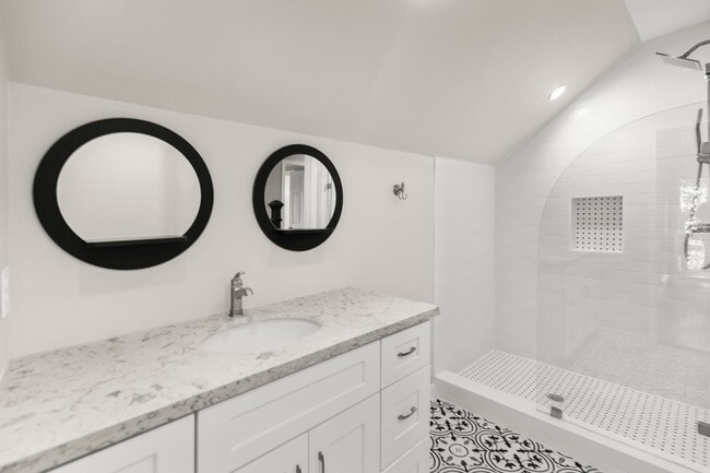 property at 1014 Riverlace Dr