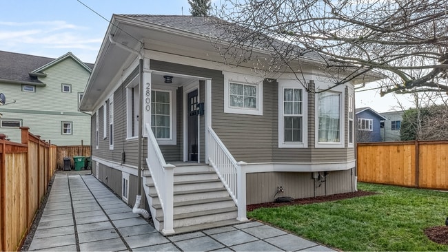 property at 2800 E Thomas St