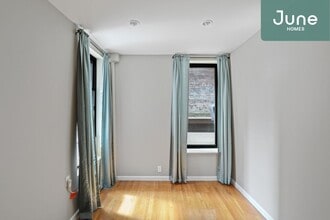 226 E 7th St-Unit -B in New York, NY - Building Photo - Building Photo