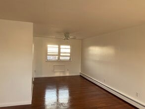 94 Emporia Ave, Unit 2nd floor in Elmont, NY - Building Photo - Building Photo