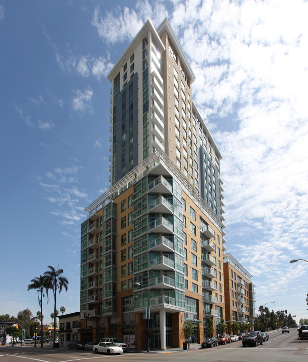 Ten Fifty B in San Diego, CA - Building Photo