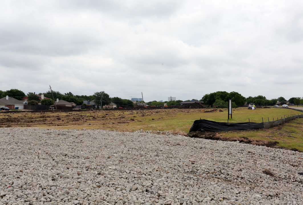 5700 N Colony Blvd in The Colony, TX - Foto de edificio