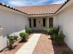 3608 Connell St in Las Vegas, NV - Building Photo - Building Photo