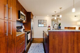 41 Waller St in Austin, TX - Building Photo - Building Photo