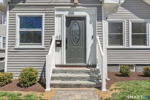 62 Glenwood Ave in Stratford, CT - Building Photo