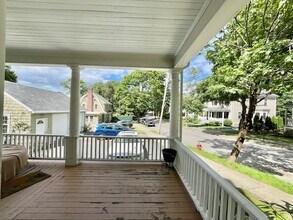 305 Central St in Auburndale, MA - Building Photo - Building Photo