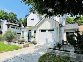 2911 E 4th St in Austin, TX - Building Photo
