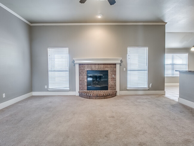 1621 Birchfield Rd in Edmond, OK - Building Photo - Building Photo