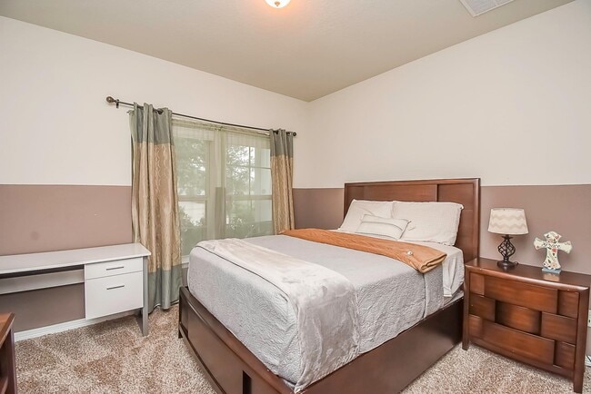 3342 Breeze Bluff Way