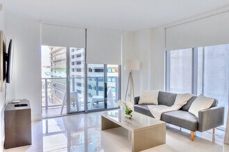 31 SE 6th St in Miami, FL - Building Photo - Building Photo