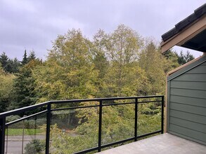 3008 N Narrows Dr, Unit A304 in Tacoma, WA - Foto de edificio - Building Photo