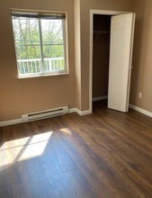 22351 St Anne Av in Maple Ridge, BC - Building Photo - Building Photo