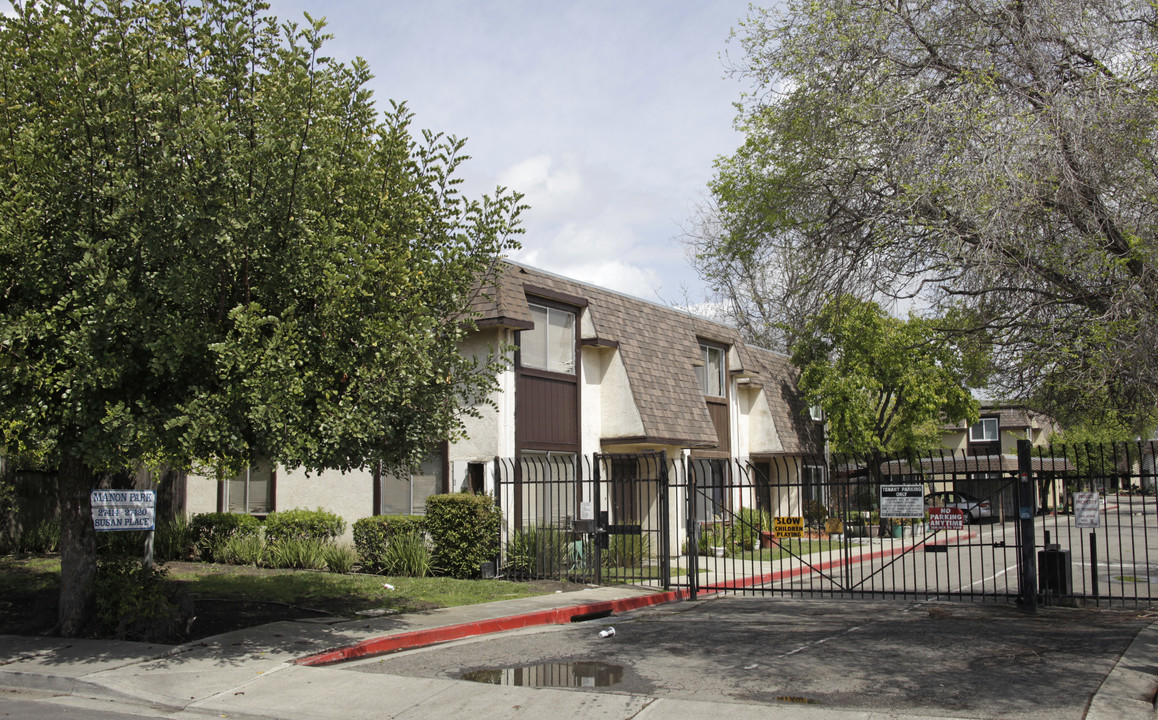 Manon Garden Apartments in Hayward, CA - Building Photo