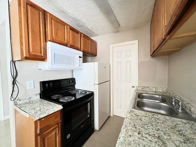 14039 Eagle Pass St in Houston, TX - Building Photo - Building Photo