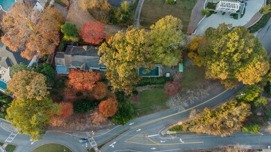 4 Ansley Dr NE in Atlanta, GA - Building Photo - Building Photo