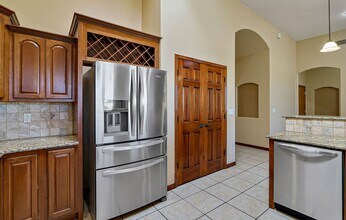 1910 San Fernando Dr in Las Cruces, NM - Building Photo - Building Photo