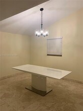 3235 SW 58th Ct in Miami, FL - Building Photo - Building Photo