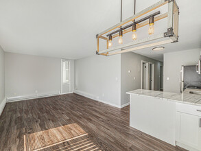Second Street Apartment in Ann Arbor, MI - Foto de edificio - Building Photo