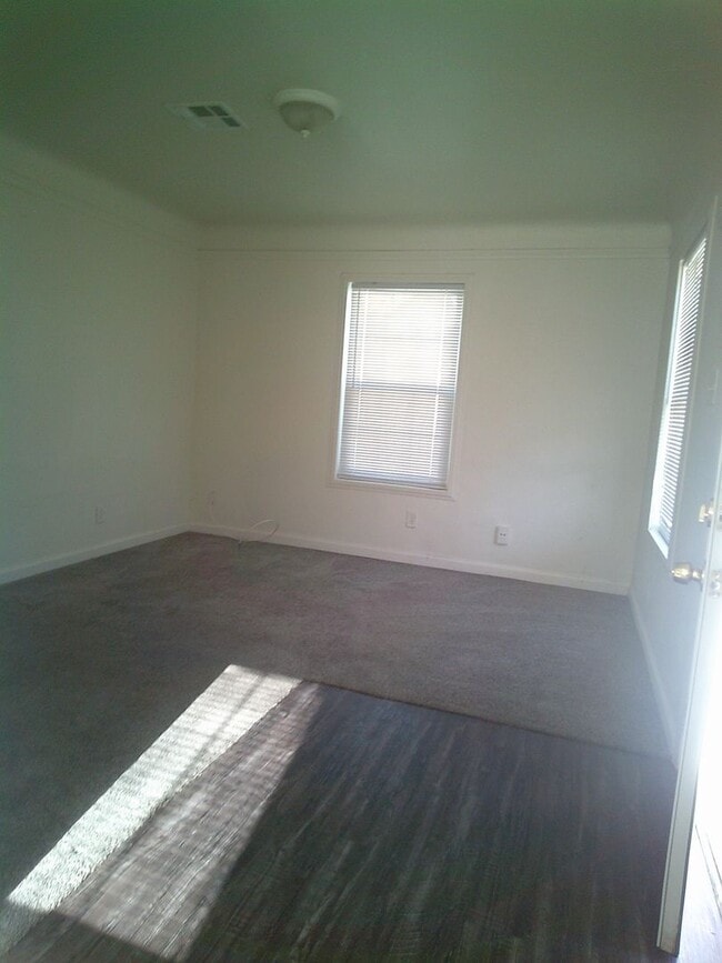 113 Decatur St in Bakersfield, CA - Building Photo - Building Photo