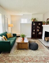 1066 E 12th Ave in Columbus, OH - Foto de edificio - Building Photo