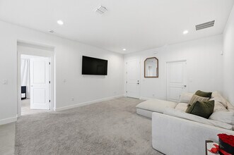 8452 Dorsey St in Spring Hill, FL - Building Photo - Building Photo