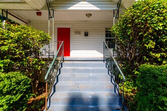 1510 Glenwood Ave, Unit A in Greensboro, NC - Foto de edificio - Building Photo