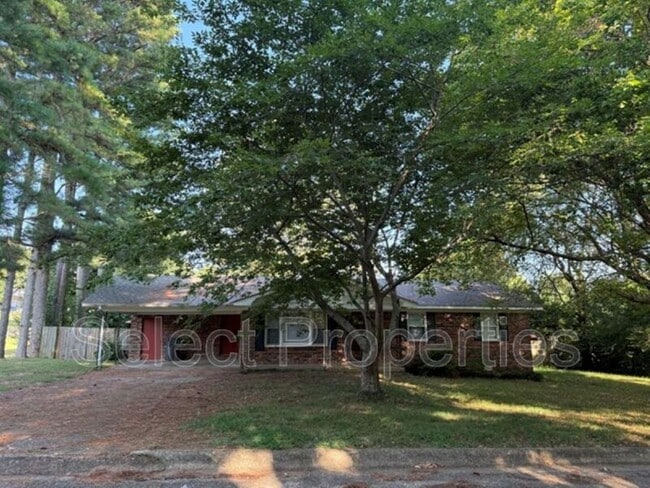 property at 3801 Devon Dr