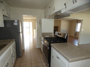 569 Dahlia Pl in Santa Maria, CA - Building Photo - Building Photo