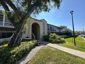 4760 NW 102nd Ave in Doral, FL - Building Photo
