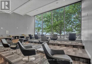 273 South Park Rd in Markham, ON - Building Photo - Building Photo