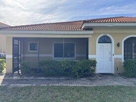 1736 Coriander Dr in Poinciana, FL - Building Photo
