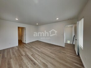 8609 49th Pl NE in Marysville, WA - Building Photo - Building Photo