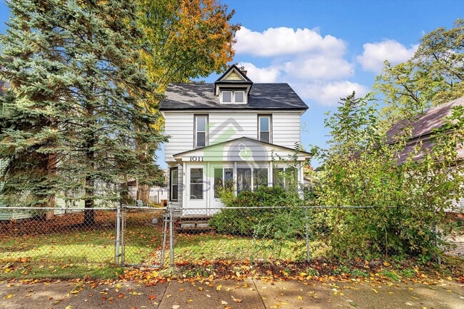 1011 Jennette Ave NW in Grand Rapids, MI - Building Photo - Building Photo