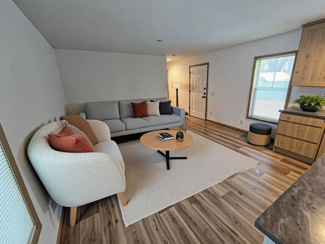 136 Lynn Ln in Mankato, MN - Building Photo - Building Photo