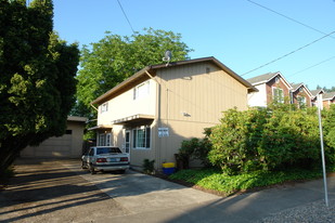 0536-0538 SW Nebraska St Apartments