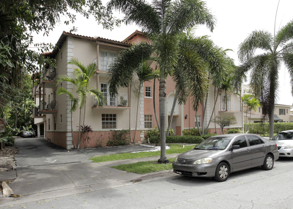 29 Santillane Ave in Coral Gables, FL - Building Photo