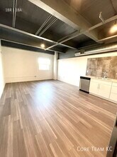 1180 E 30th St-Unit -311 in Kansas City, MO - Building Photo - Building Photo