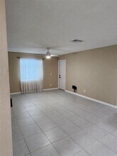 211 Thorntree Pl in Brandon, FL - Building Photo - Building Photo