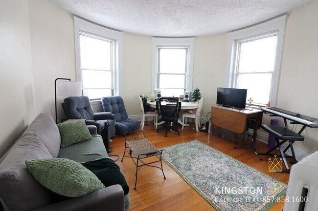 property at 1961 Commonwealth Ave