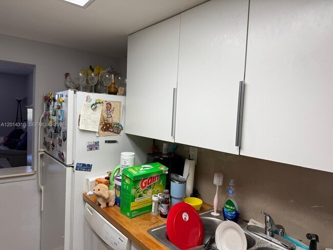 property at 10090 NW 80th Ct