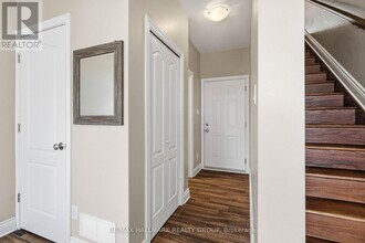 290 Cambridge St N in Ottawa, ON - Building Photo - Building Photo