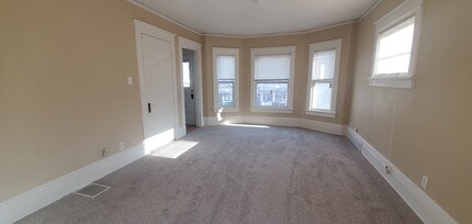 1457 S 74th St, Unit Upper in West Allis, WI - Building Photo - Building Photo