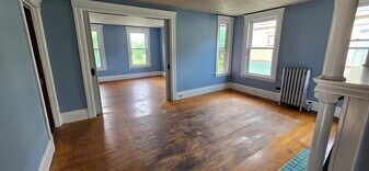 144 Elm St in Worcester, MA - Building Photo