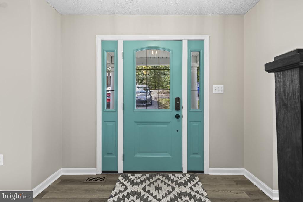 738 Quapaw in Lusby, MD - Building Photo