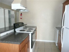 3238 Alabama St-Unit -15 in Houston, TX - Building Photo - Building Photo