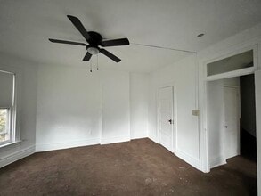 33 W Commerce St, Unit # B in Chambersburg, PA - Building Photo - Building Photo