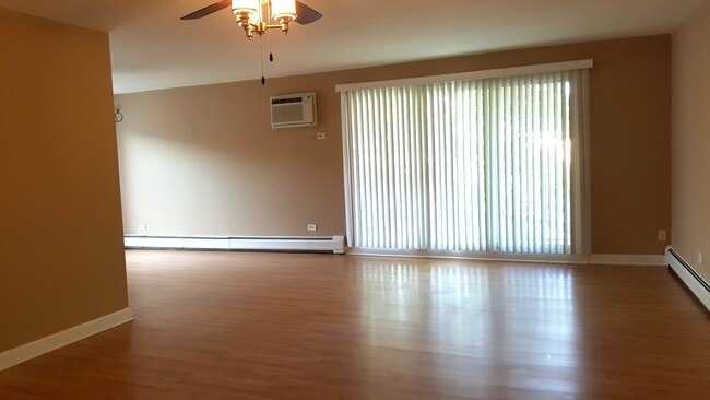 10440 Mason Ave in Oak Lawn, IL - Building Photo - Building Photo